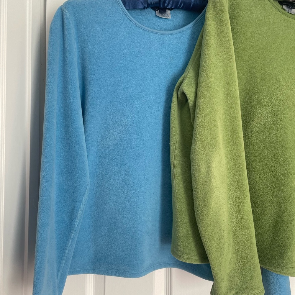 2 Lands' End fleece long sleeve tops, 1 turquoise & 1 medium green. Smoke free.